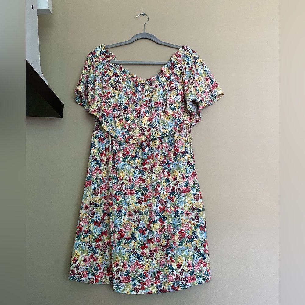 H&M Floral Off The Shoulders Large Ruffle Dress Size Large